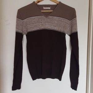 Vintage v-neck sweater